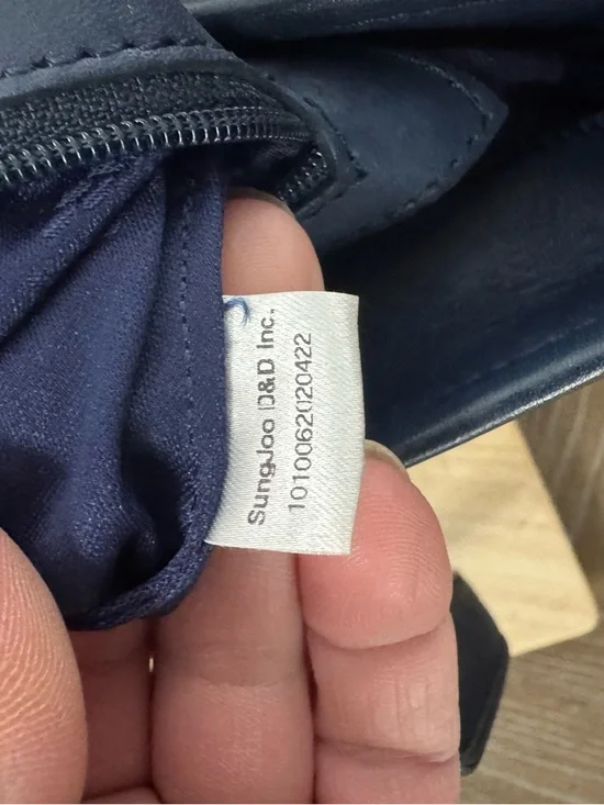 MCM White Leather Bucket Bag Logo Tote with Navy Leather Trim & Gold Plaque - Picture 13 of 15